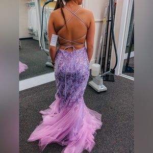 Beautiful lilac purple mermaid fit dress